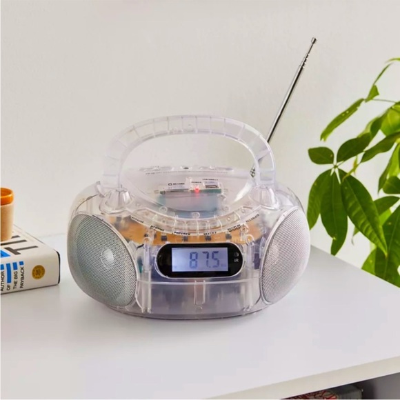 Retro Clear Boombox Wireless Speaker - Picture 1 of 3